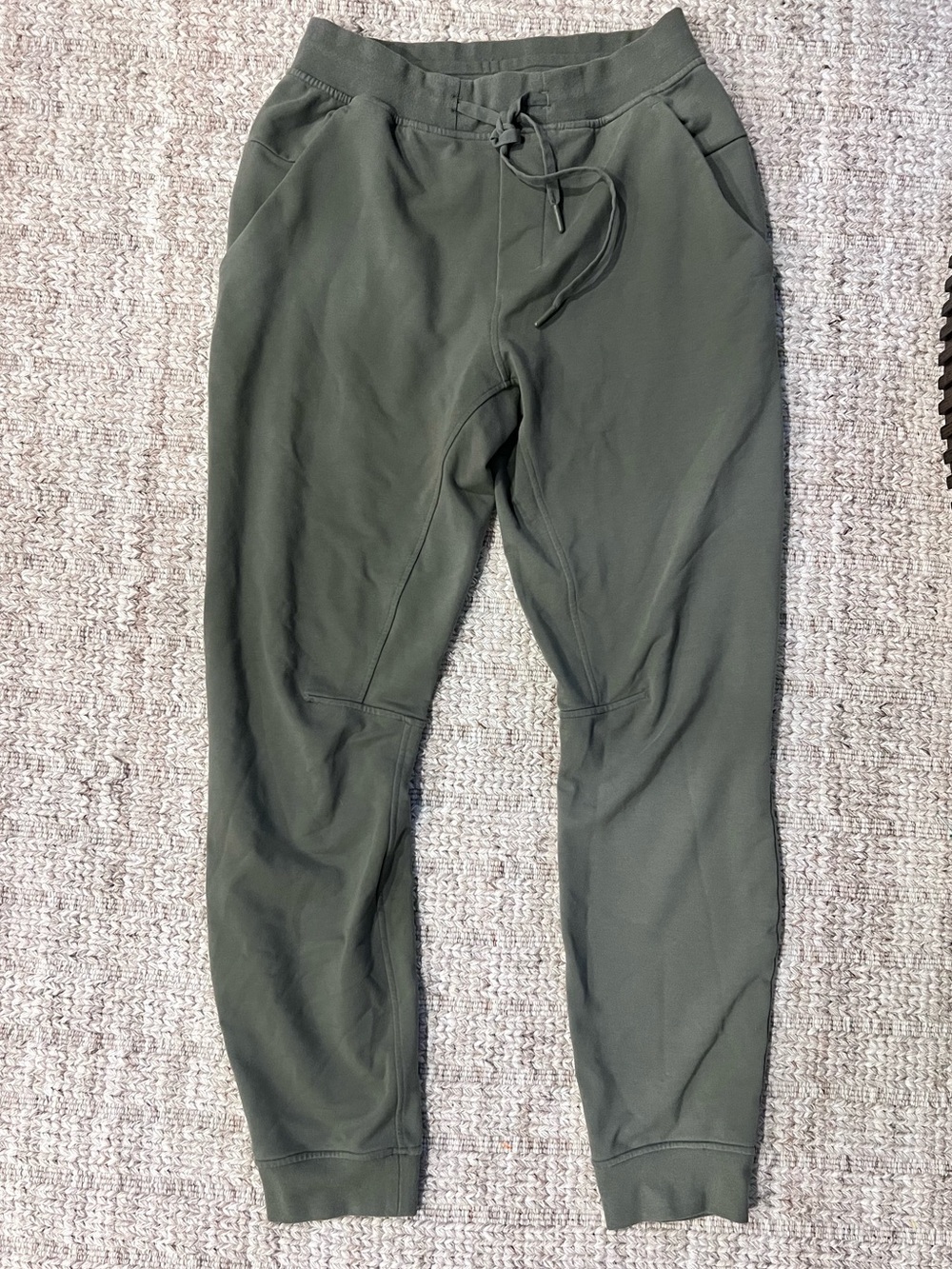 lululemon athletica Men's Olive Drawstring Joggers